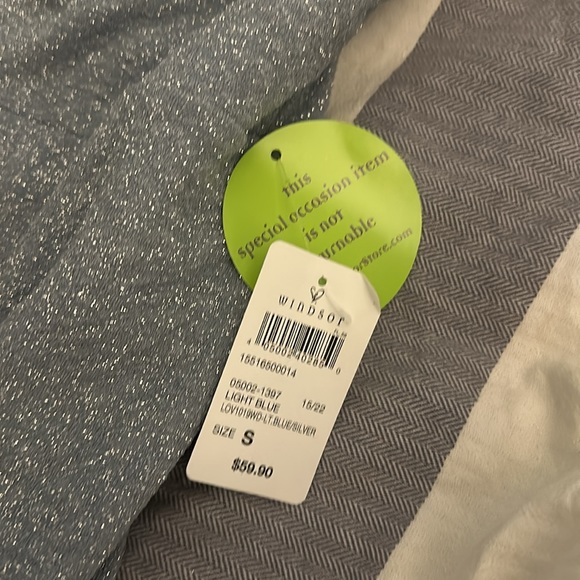 Size Small Windsor dress. Never worn before!!! - Picture 2 of 2